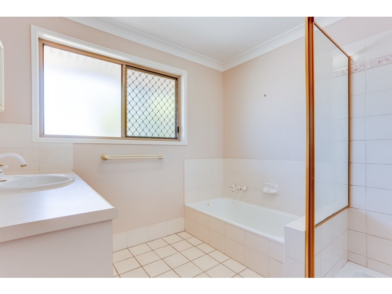 2 Gregwal Court, Oxley QLD 4075