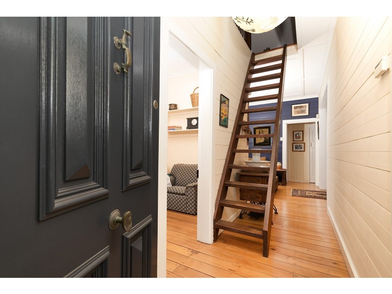 42 Queenscroft Street, Chelmer QLD 4068