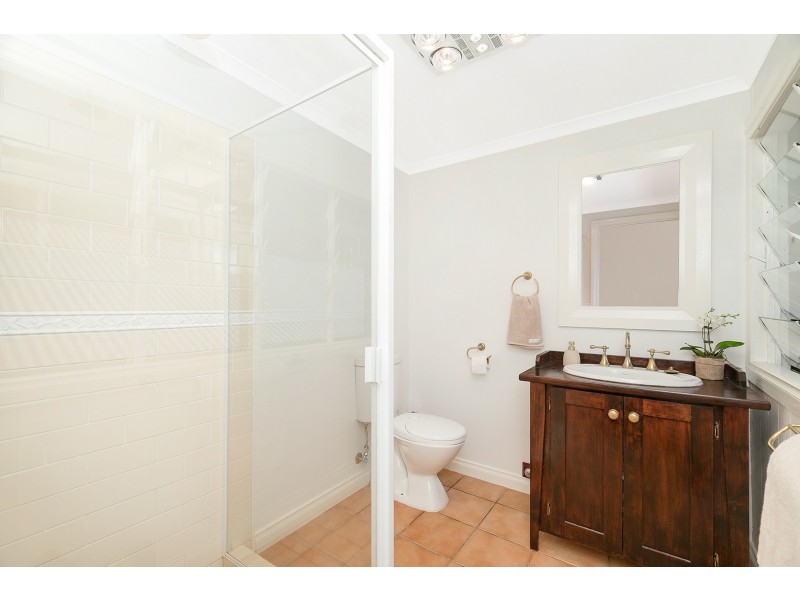 6 Lockwood Street, Sherwood QLD 4075
