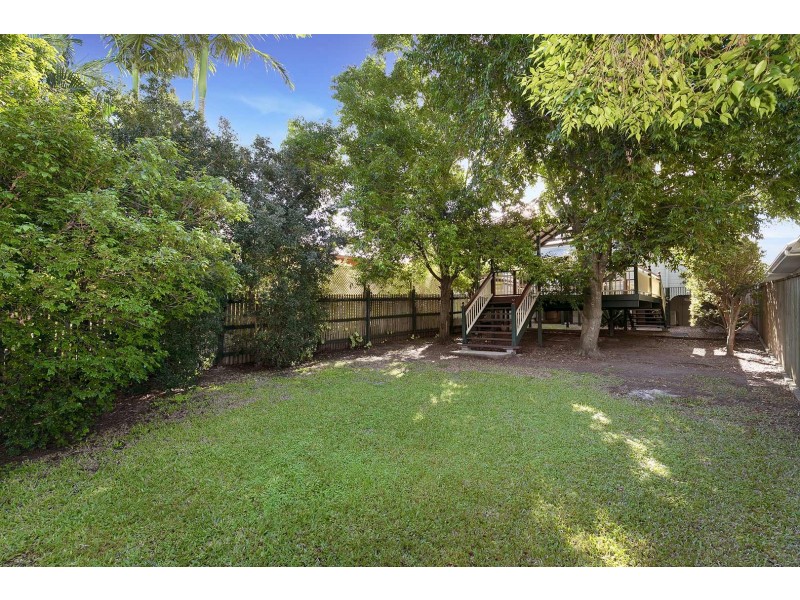 6 Lockwood Street, Sherwood QLD 4075