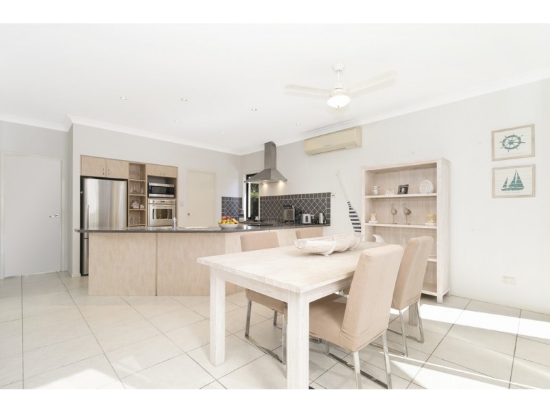 39 Pender Street, The Gap QLD 4061