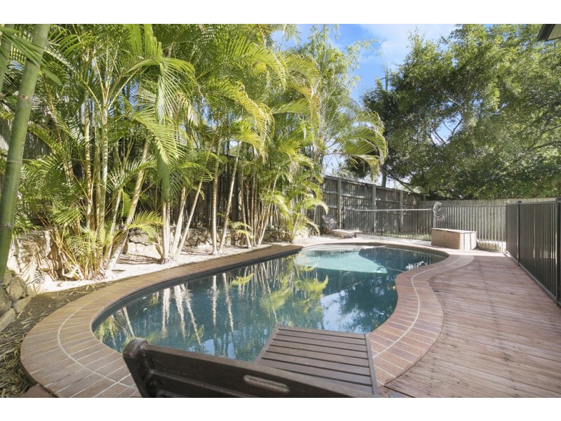39 Pender Street, The Gap QLD 4061