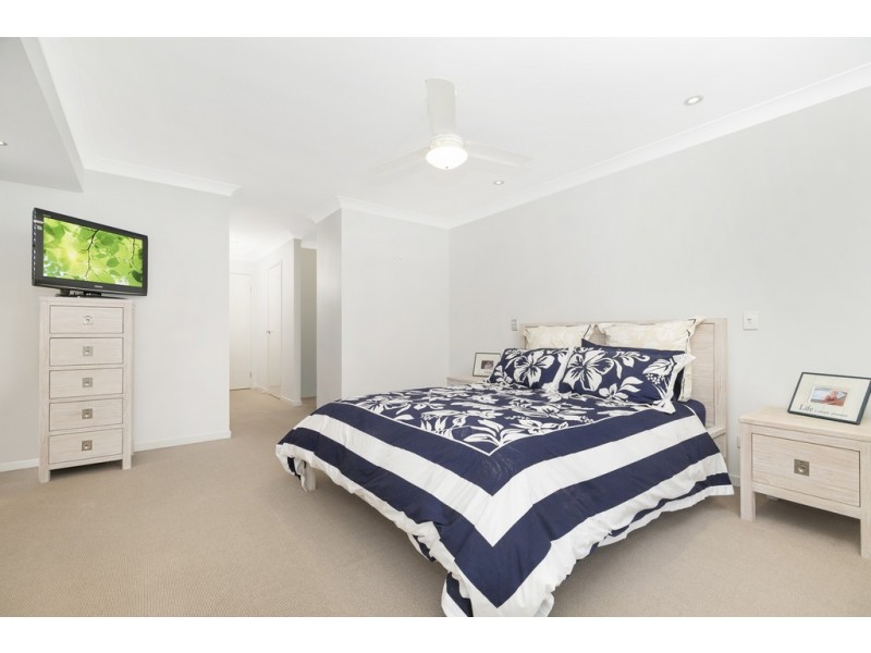 39 Pender Street, The Gap QLD 4061