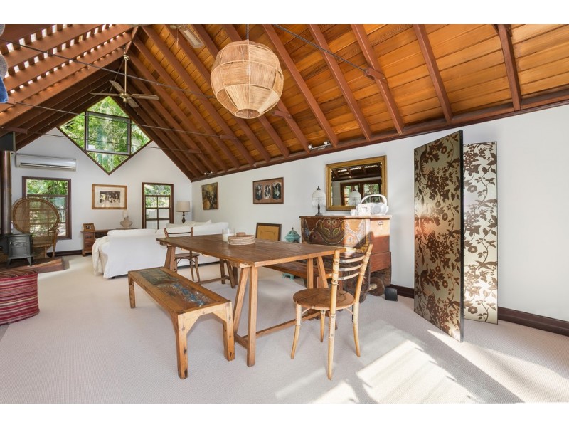 62 Orchard Terrace, St Lucia QLD 4067