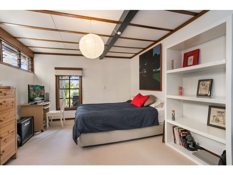 62 Orchard Terrace, St Lucia QLD 4067