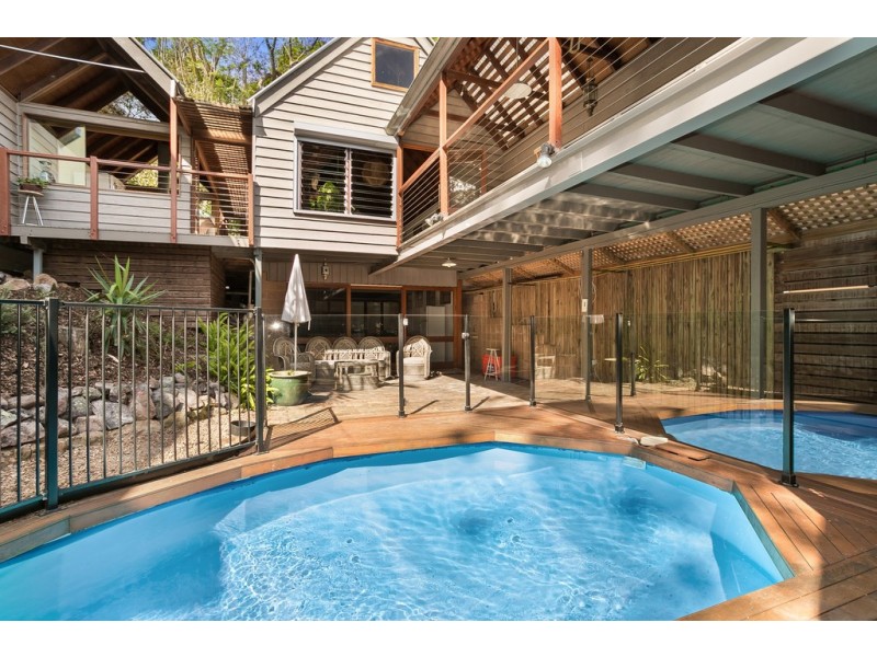 62 Orchard Terrace, St Lucia QLD 4067