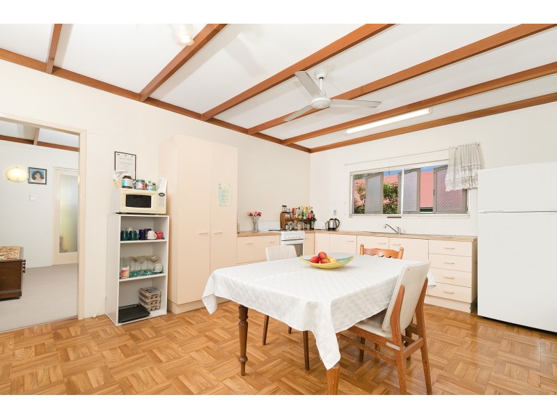 48 Cook Street, Oxley QLD 4075