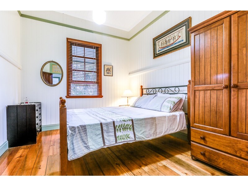 29 Evadne Street, Graceville QLD 4075