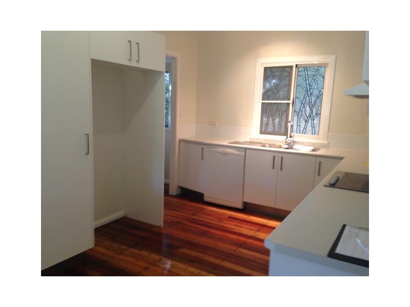 29 Haldane Street, Graceville QLD 4075