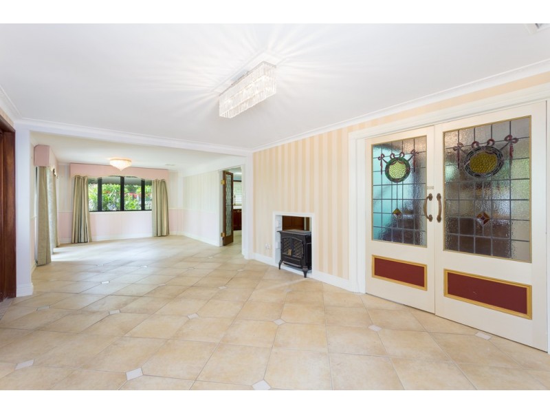 33 Rinora Street, Corinda QLD 4075