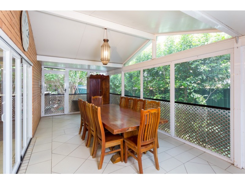 33 Rinora Street, Corinda QLD 4075
