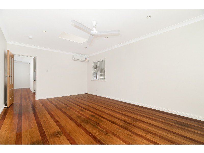 308 Long Street East, Graceville QLD 4075