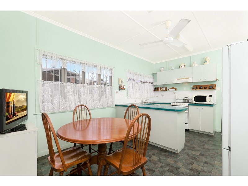 10 Lassie Street, Oxley QLD 4075