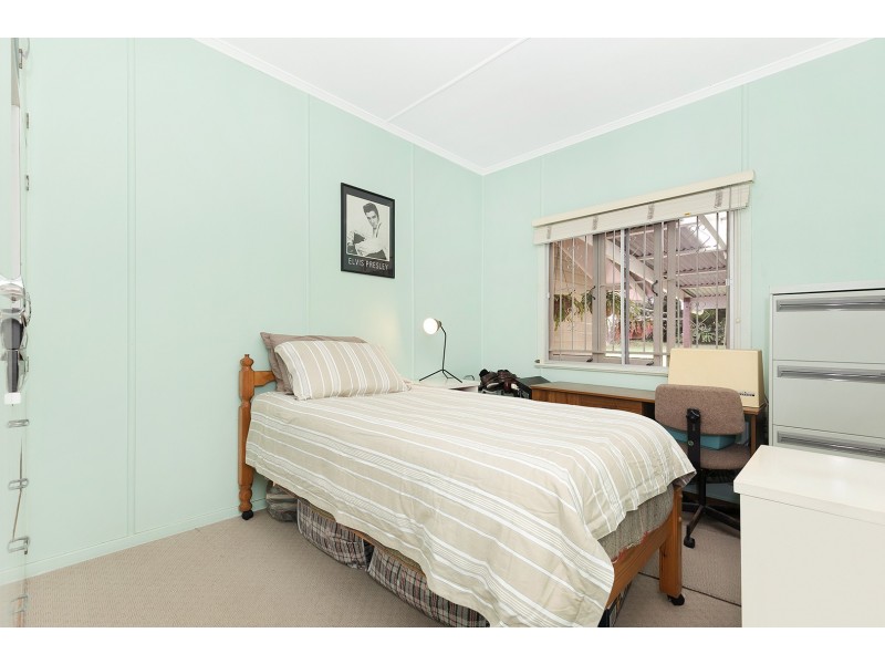 10 Lassie Street, Oxley QLD 4075