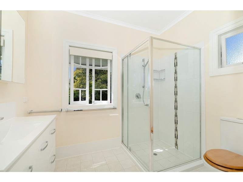 39 Addison Road, Graceville QLD 4075