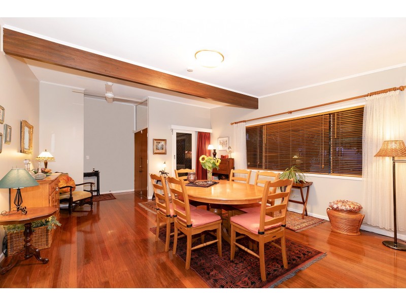 34 Blackstone Street, Indooroopilly QLD 4068