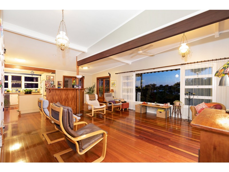 34 Blackstone Street, Indooroopilly QLD 4068