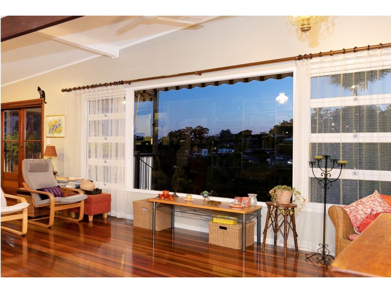 34 Blackstone Street, Indooroopilly QLD 4068