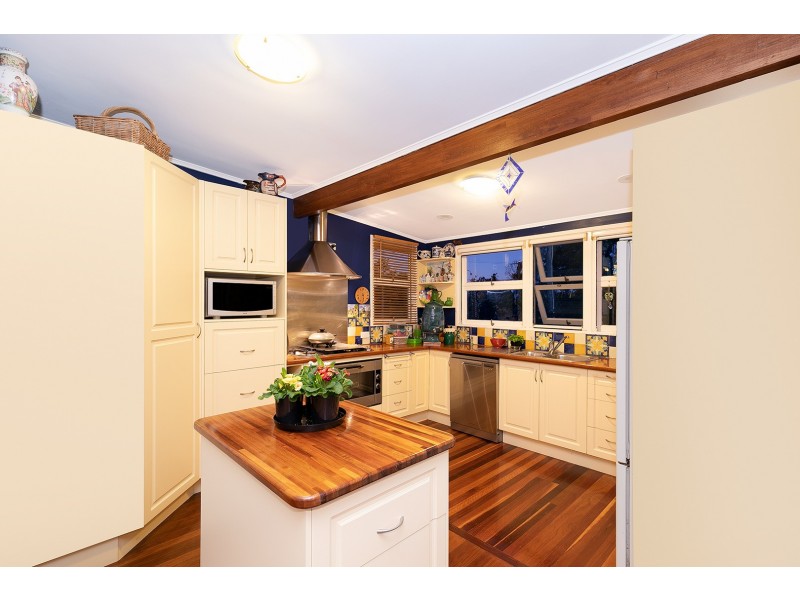 34 Blackstone Street, Indooroopilly QLD 4068