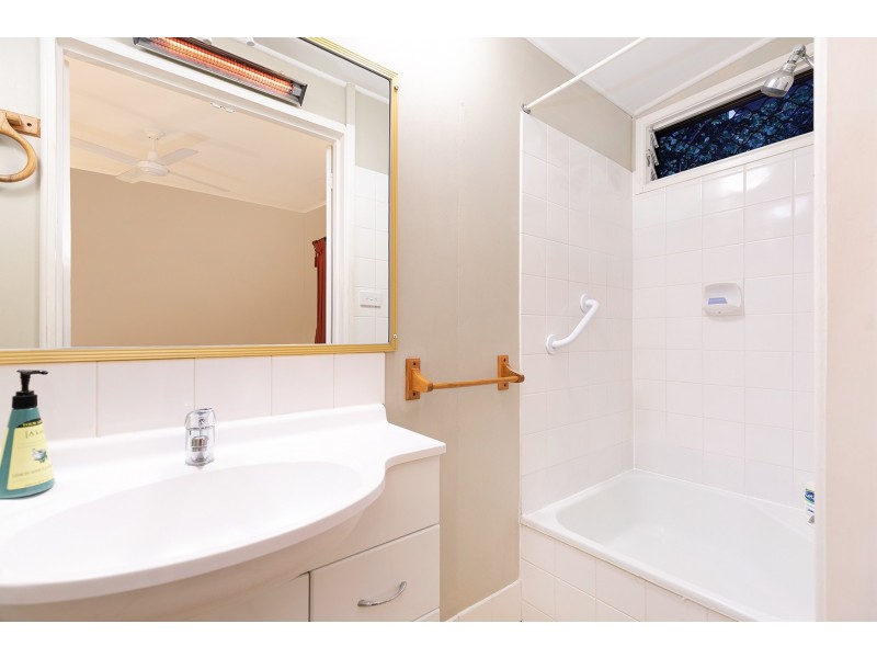 34 Blackstone Street, Indooroopilly QLD 4068