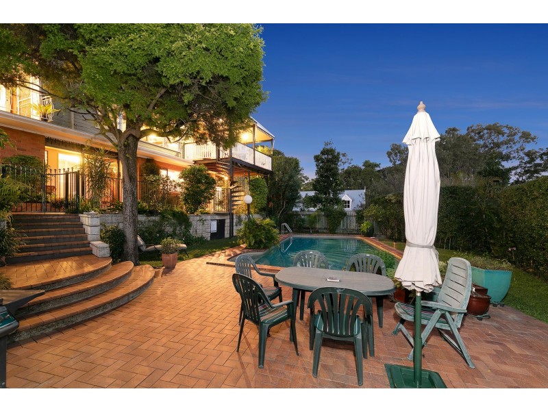 34 Blackstone Street, Indooroopilly QLD 4068