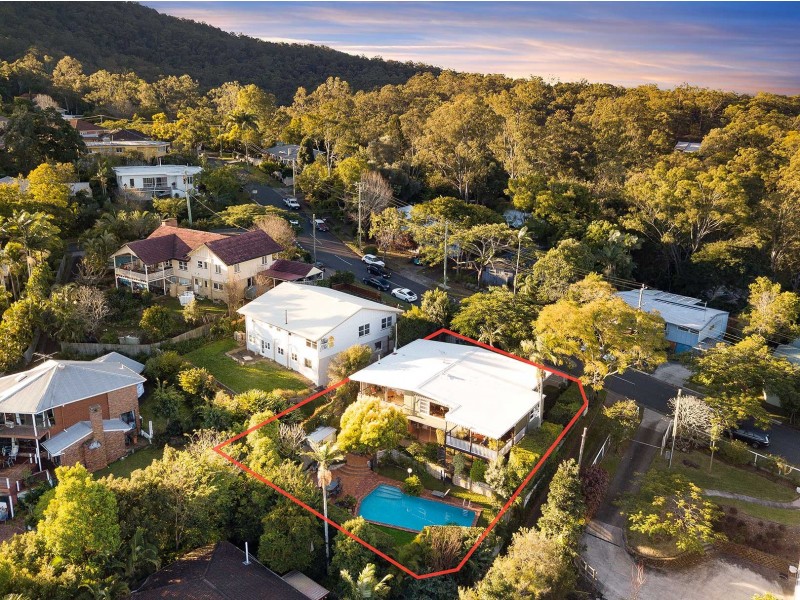 34 Blackstone Street, Indooroopilly QLD 4068