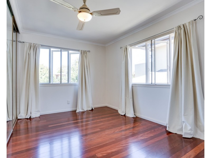 118 Chaucer Street, Moorooka QLD 4105