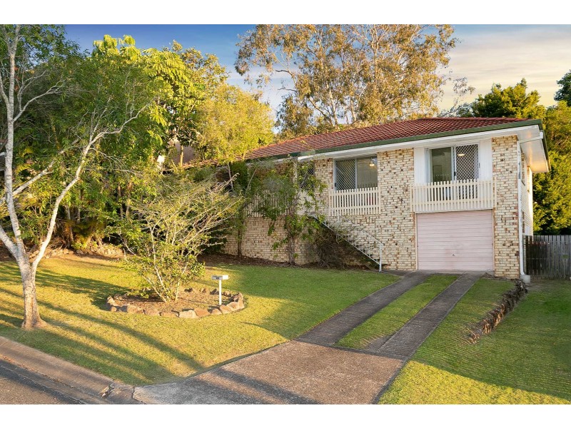 100 Bernarra Street, The Gap QLD 4061