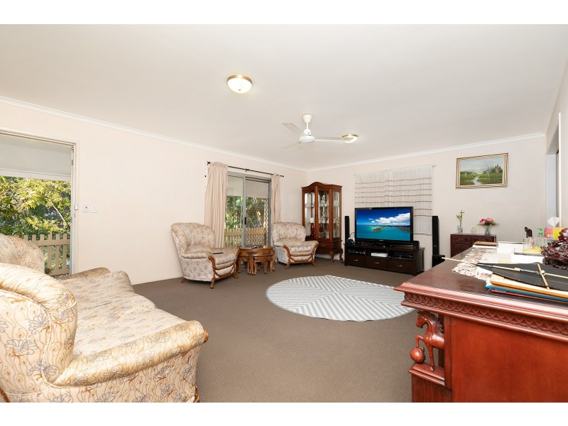 100 Bernarra Street, The Gap QLD 4061