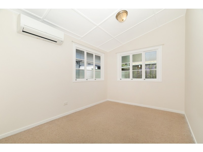 111 Martindale Street, Corinda QLD 4075