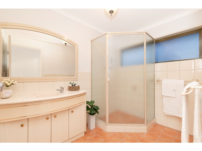 136 Westlake Drive, Westlake QLD 4074