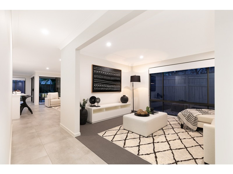 52 William Terrace, Oxley QLD 4075