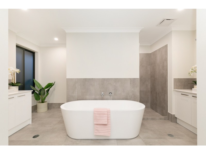 52 William Terrace, Oxley QLD 4075