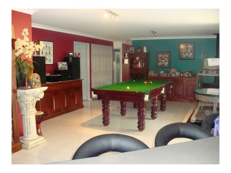 6 Prestwick Street, Oxley QLD 4075