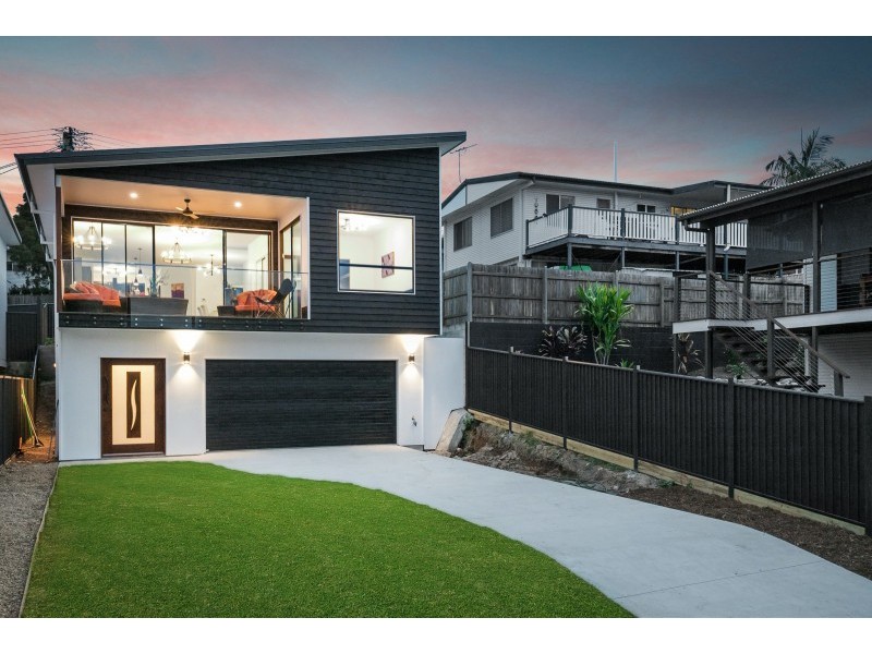 25 Argyle Street, Seventeen Mile Rocks QLD 4073