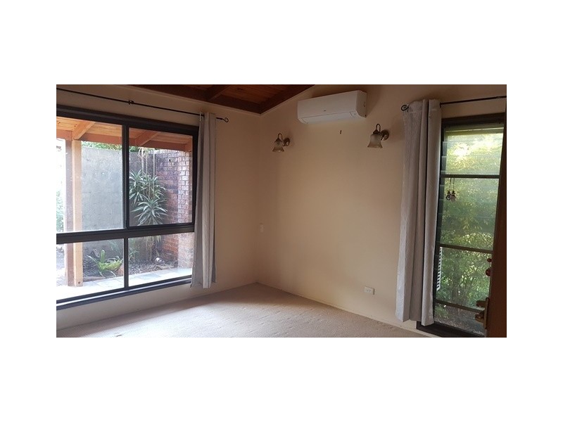 24 Lugano Street, Riverhills QLD 4074