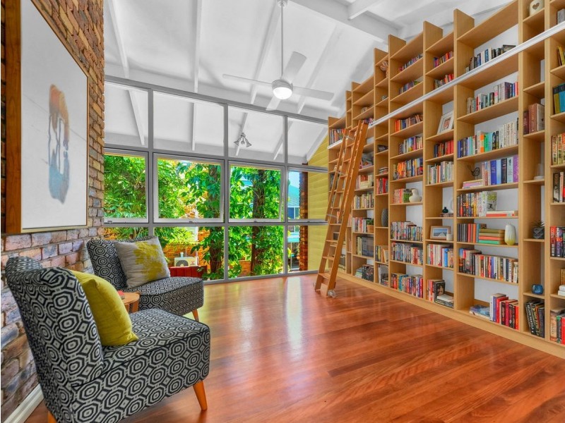 18 Thalia Court, Corinda QLD 4075