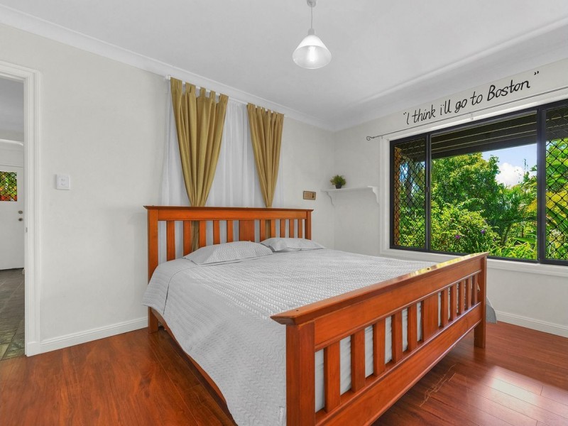 18 Thalia Court, Corinda QLD 4075