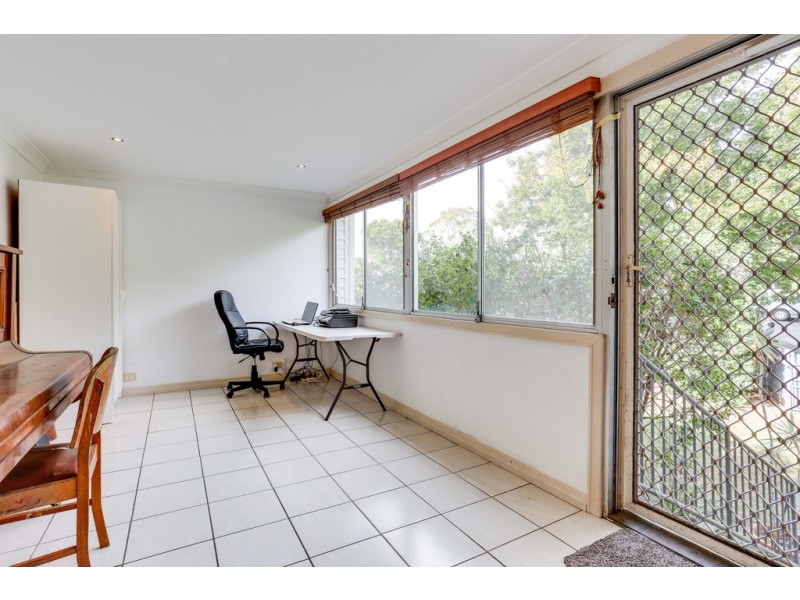 4 Austral Avenue, Graceville QLD 4075