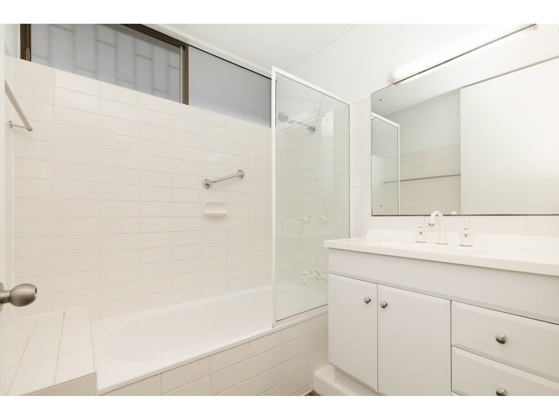8/28 Primrose Street, Sherwood QLD 4075