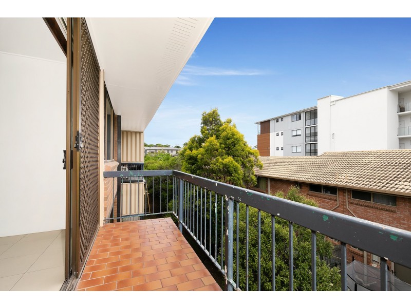 8/28 Primrose Street, Sherwood QLD 4075