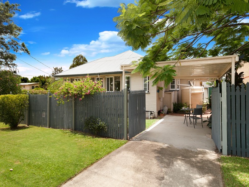 1155 Oxley Road / Cnr Enright Street, Oxley QLD 4075