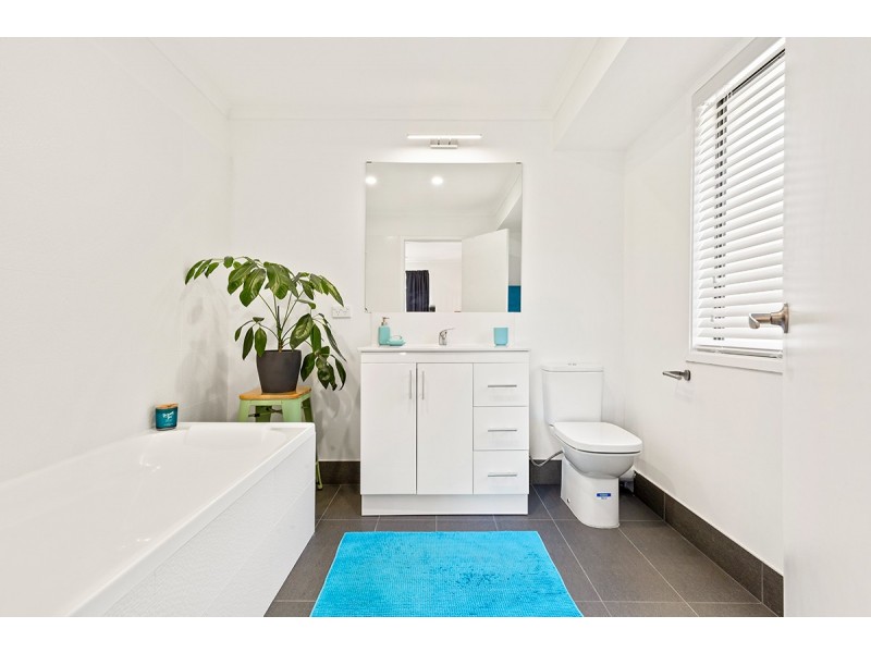 180 Englefield Road, Oxley QLD 4075