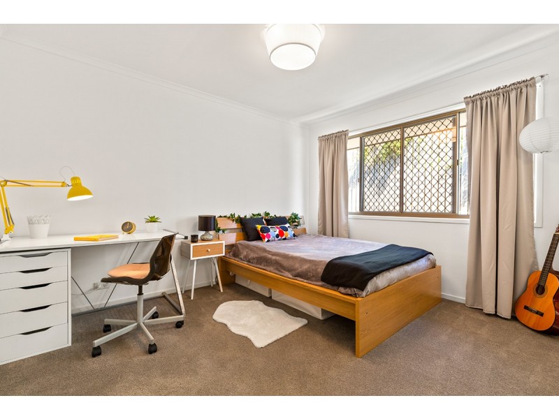 180 Englefield Road, Oxley QLD 4075