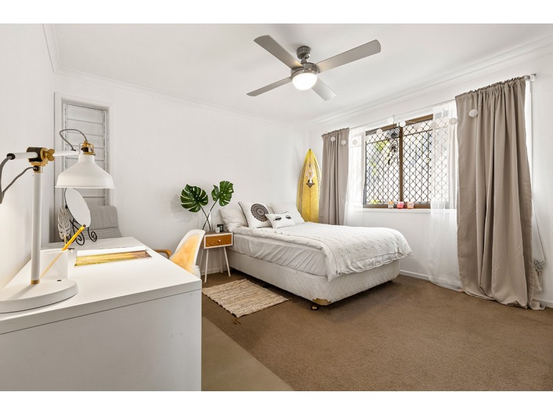 180 Englefield Road, Oxley QLD 4075