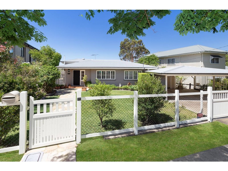 28 Erinvale Street, Corinda QLD 4075