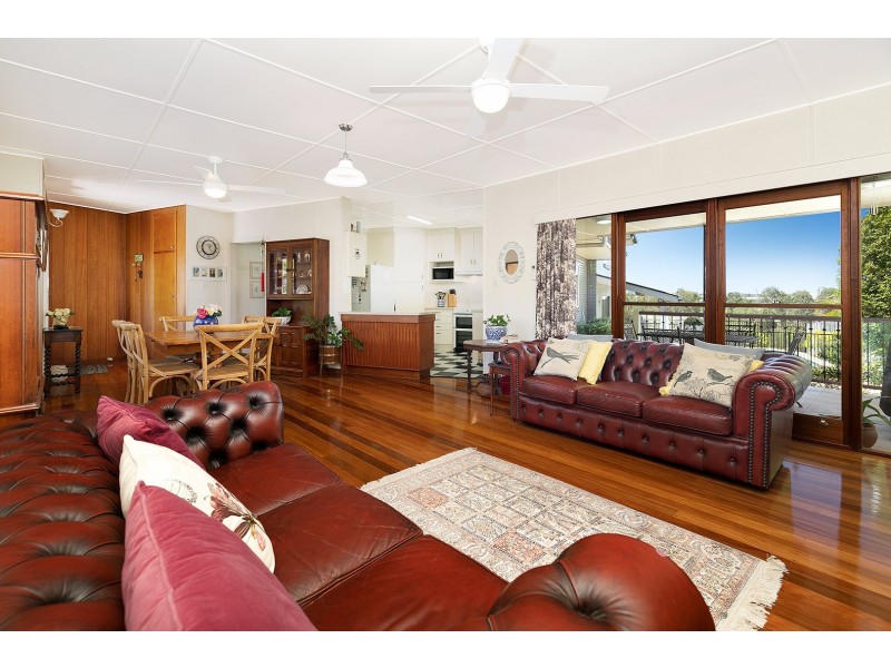 28 Erinvale Street, Corinda QLD 4075