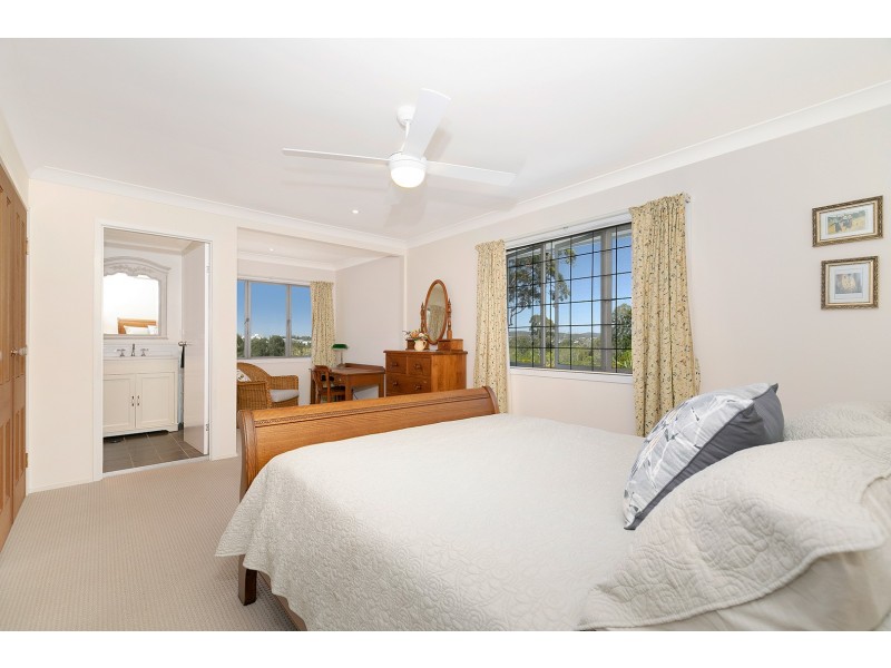 28 Erinvale Street, Corinda QLD 4075