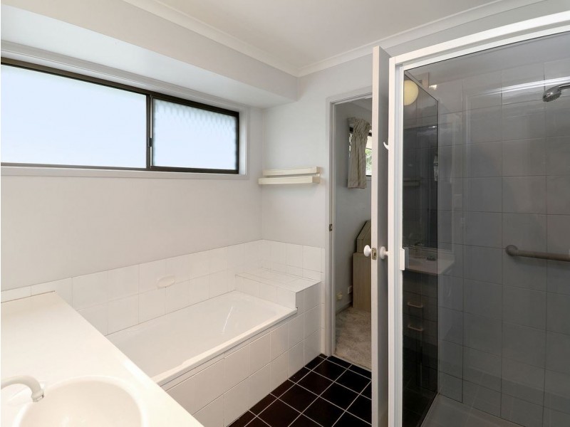 3 Epworth Street, Oxley QLD 4075