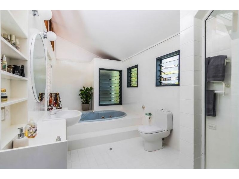 49 Goolman Street, Chapel Hill QLD 4069